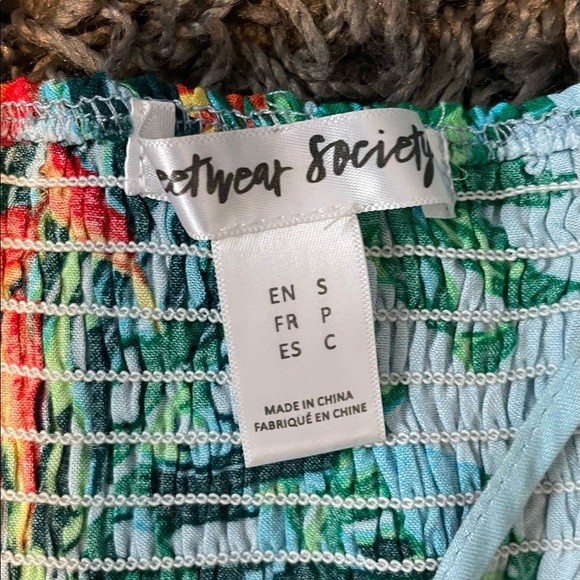 STREETWEAR Society Dress - Picture 2 of 3